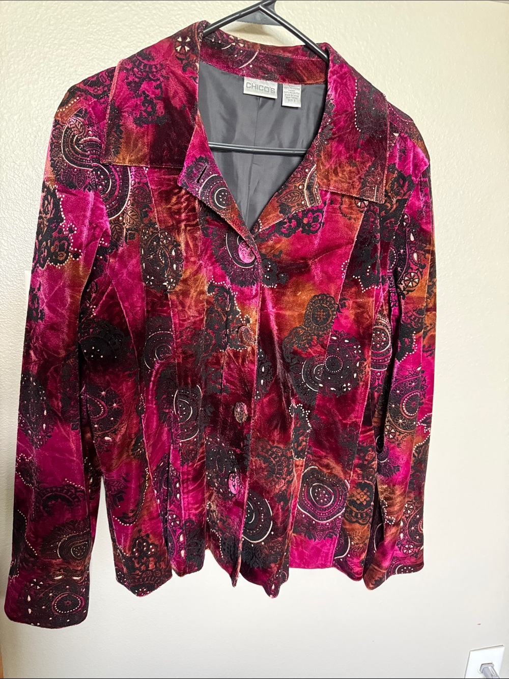 Chico's Magenta & Black Velvet Patterned Blazer